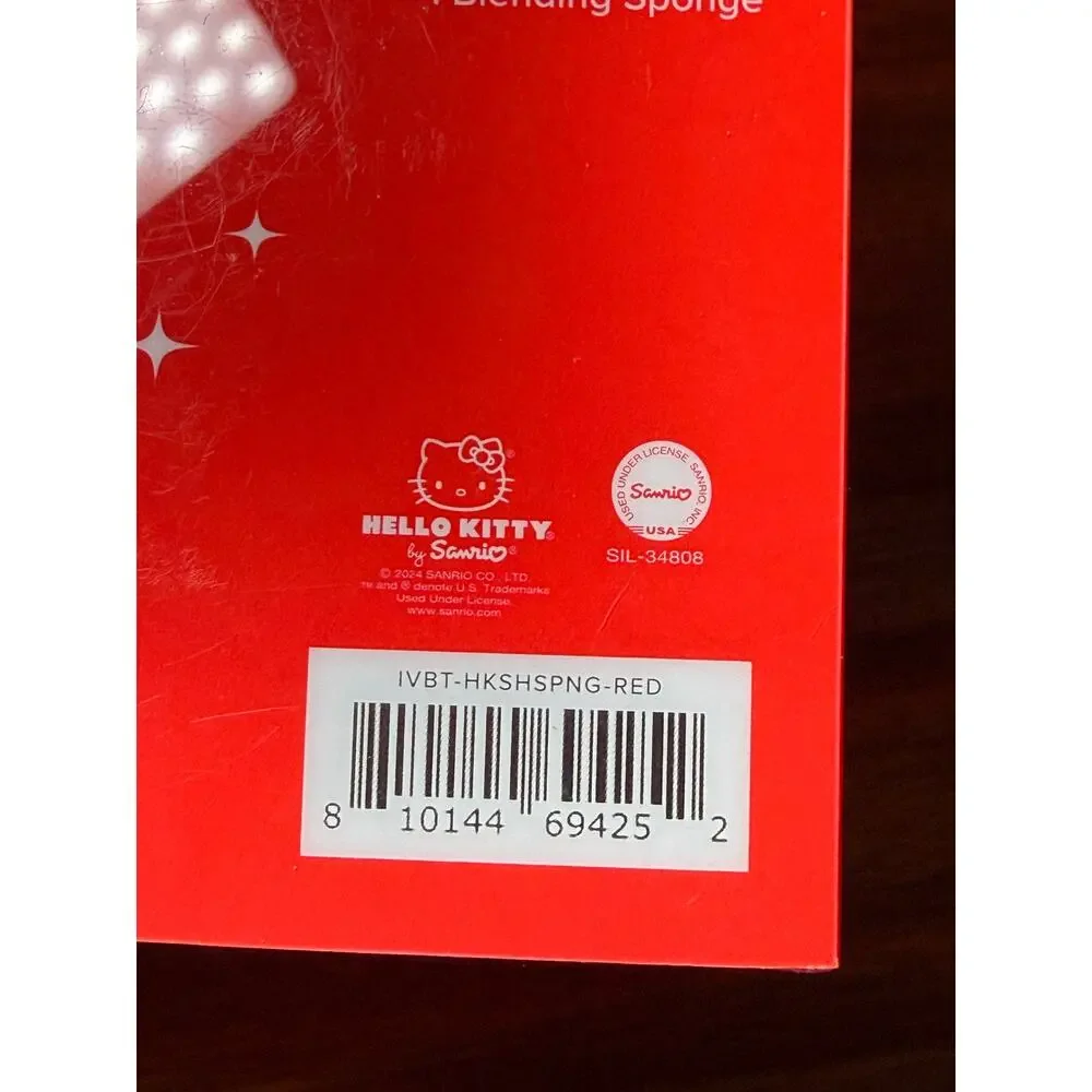 Hello Kitty Red Travel Case and Blending Sponge Set is brand new in the box